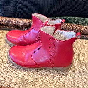 L’amour little girls size 13 red booties EUC